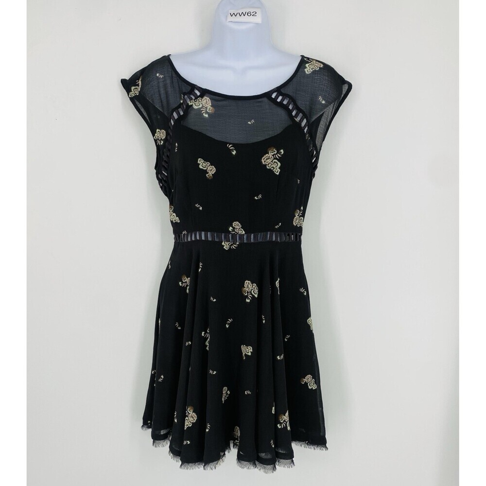 Free People Size 0 Black Floral Print Mini Dress Cut Out Sheer Flirty Boho